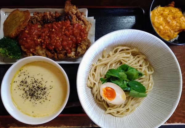 「【限定】鶏のクリーミーつけ麺（チーズ飯付き）￥980」@和風らーめん 凪の写真