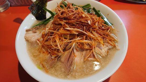 「ニラネギチャーシューメン1100円」@本格的豚骨そば まりぼの写真