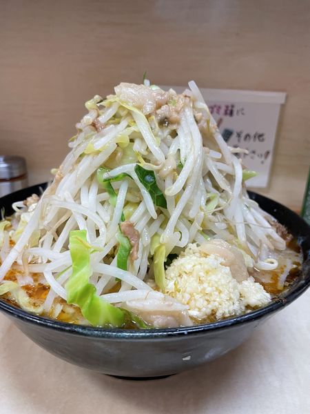 「みそラーメン豚増し（野菜ニンニクあぶら）¥900」@ラーメン二郎 京成大久保店の写真