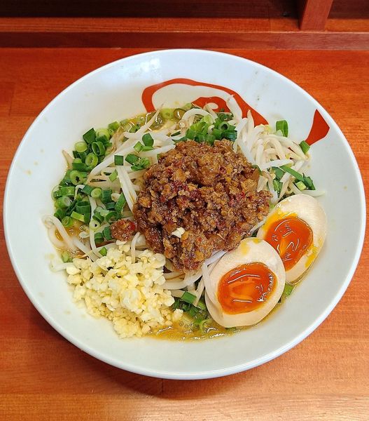 「(裏) 味噌台湾なんちゃって二郎 800円＋味玉サービス」@らーめん・油そば 笑びすの写真