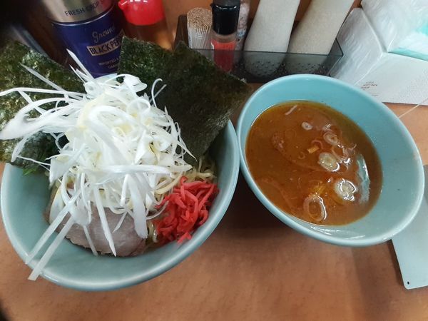 「つけ麺、ピリ辛」@横浜ラーメン 町田家 新百合ヶ丘店の写真