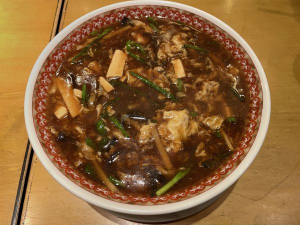 「酸っぱい辛いサンラータン麺・半チャーハン」@紅虎餃子房 ピオニウォーク東松山店の写真