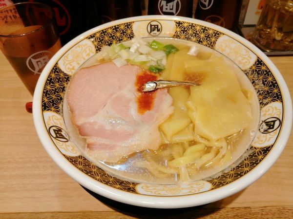 「すごい煮干しラーメン」@すごい煮干ラーメン凪 多摩センター店の写真