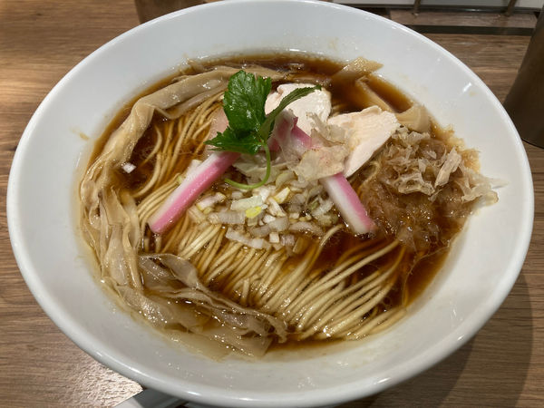 「鶏SOBA  醤油」@むぎとオリーブ さいたま新都心店の写真