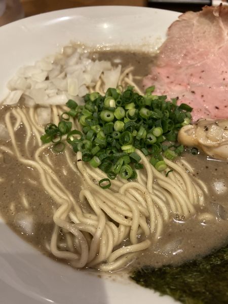 「濃厚牡蠣煮干しそば¥970」@麺屋 まほろ芭の写真