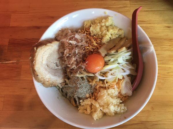 「まぜそば 並(全部)」@ブタハトモダチニボシハシンユウの写真