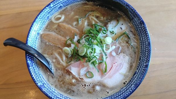 「濃厚中華そば」@麺 やまだの写真