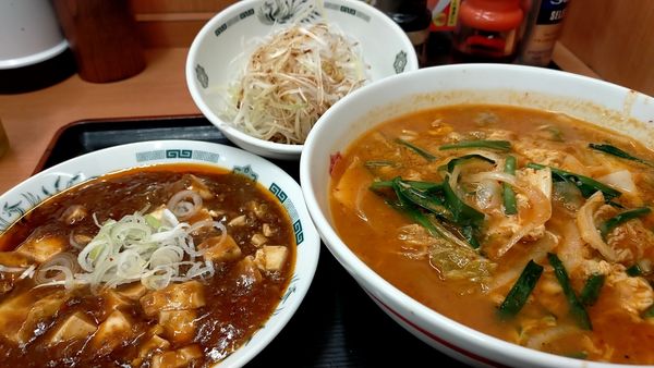 「味噌チゲ　麻婆豆腐」@熱烈中華食堂 日高屋 阪急大井町ガーデン店の写真