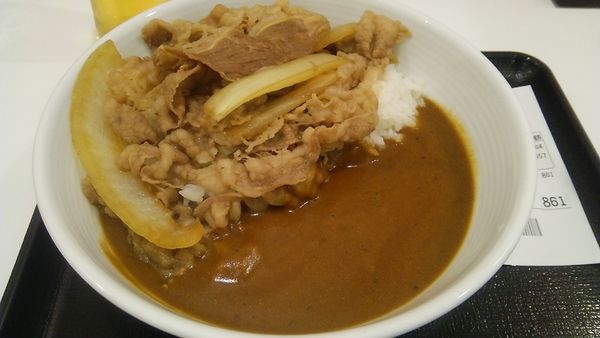 「カリガリ肉だく牛カレー 657円」@吉野家 市川駅前店の写真
