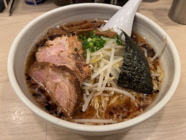 「醤油らーめん」@らーめん はな火屋の写真