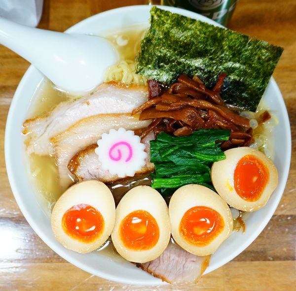 「しおラーメン＋味玉玉＋COEDO毬花」@オランダ軒の写真