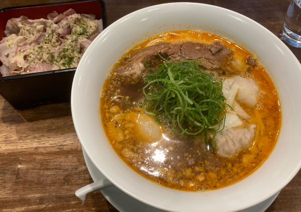 「特製担担麺　　チャーシューご飯」@創作麺工房 鳴龍の写真