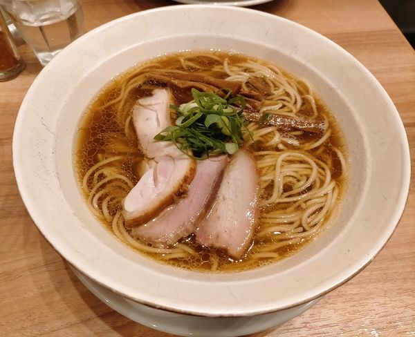「醤油ラーメン1100円」@麺処 ほん田 秋葉原本店の写真