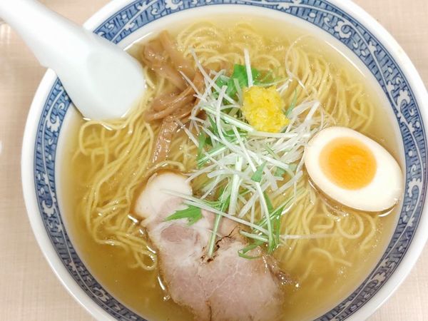 「柚子切り塩らーめん（中盛）」@与ろゐ屋の写真