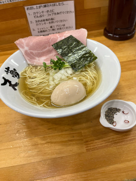 「黄金の100%煮干し　白」@めんや天夢の写真