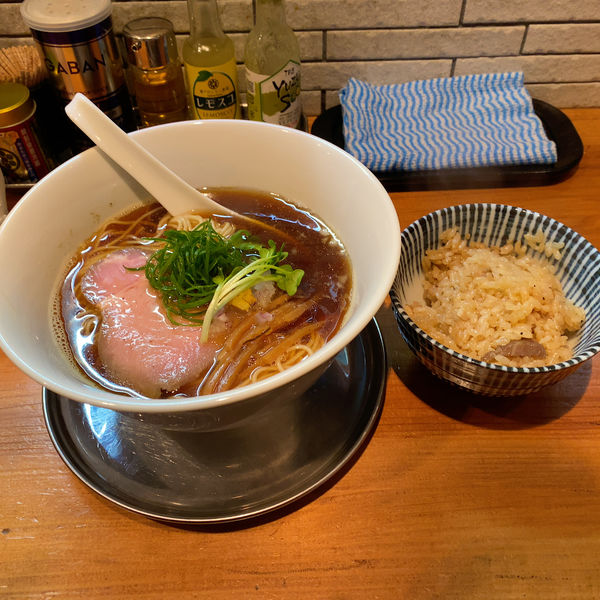 「煮干しそば+和え玉醤油煮干し+炊き込みご飯」@麺処 源玄の写真