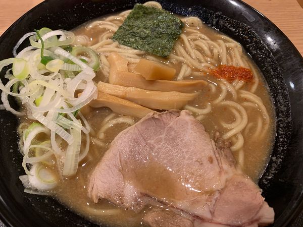 「らーめん」@舎鈴 池袋東口店の写真