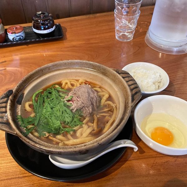 「段戸山高原牛すき焼き風手打ち煮込み麺」@麺創 なな家の写真