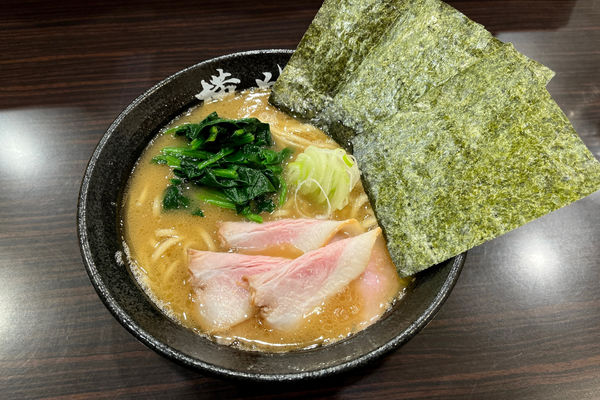 「豚骨醤油ラーメン730円+ミニチャーシュー丼300円」@横道の写真