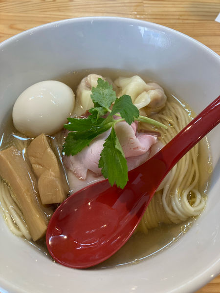 「特製中華そば」@自家製麺 くろ松の写真