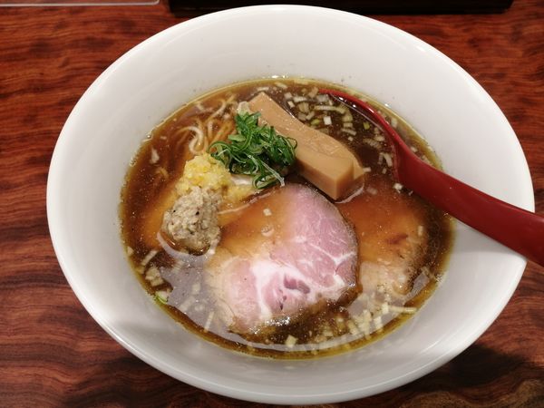 「醤油そば　850円」@三馬路 東京店の写真