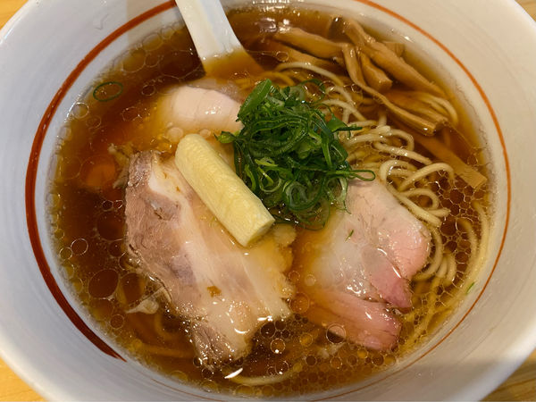 「らーめん 正油」@川の先の上の写真