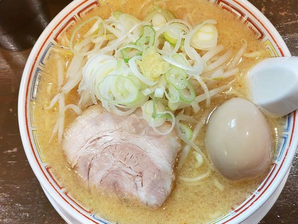 「みそラーメン＋味玉」@丸中華そばの写真