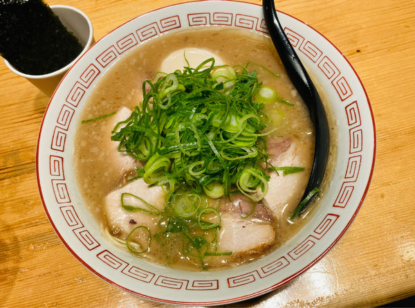 「【限定】丸星中華そばセンター様インスパイア＋海苔＋替玉」@麺ハウス こもれ美の写真