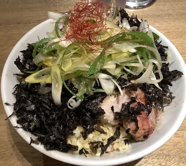 「[限定]汁なし　辛口変更　岩のり　ネギ」@MEN YARD FIGHTの写真