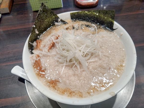 「環七ラーメン(並盛・140g・鬼脂)780円」@環七ラーメン 周麺の写真
