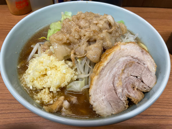 「ラーメン中・麺硬・ヤサイ少なめ・ニンニクアブラマシ」@ラーメン やまや 本店の写真