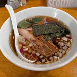 煮干しそば黒880円