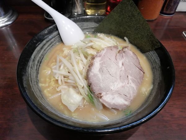 「おやじ麺 セット(味噌ラーメンと餃子)  1200円」@北海道らーめん おやじ 町田店の写真