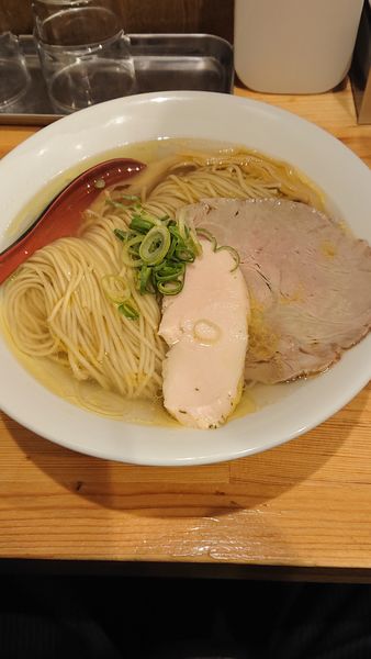 「塩そば」@自家製麺 竜葵の写真