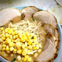 味噌チャーシュー麺