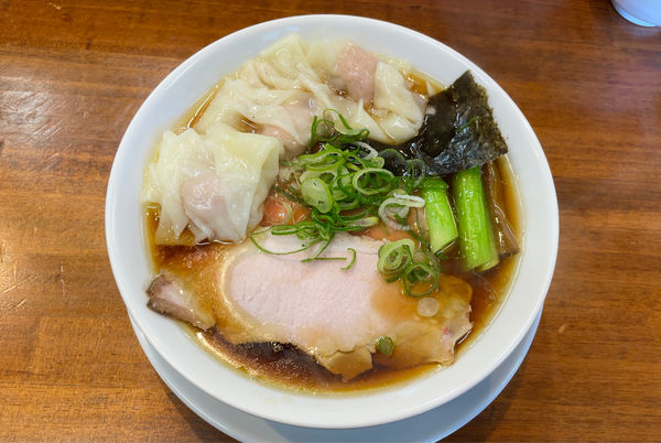 「限定 極丸鶏と極煮干しのらーめんwith ワンタン」@塩らーめん 千茶屋の写真