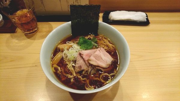 「中華そば（並）900円」@自家製麺 ロビンソンの写真