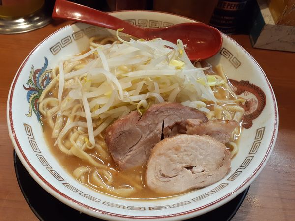 「小らーめん、味噌山」@豚山 町田店の写真