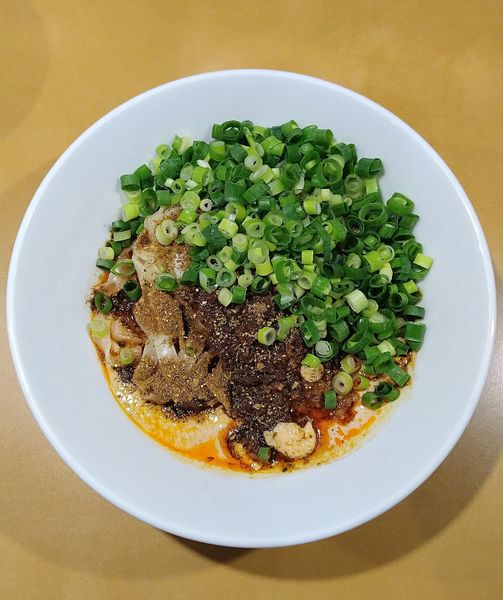「麻辣汁なし担々麺 930円」@つけめんや 泉の写真