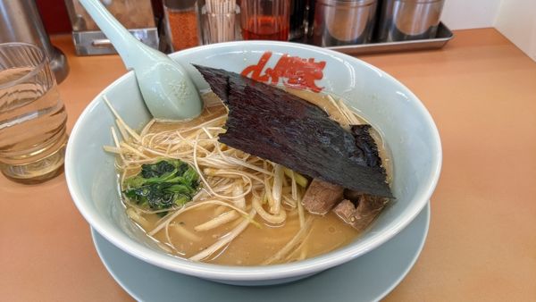 「醤油ラーメン」@ラーメン山岡家 野田店の写真
