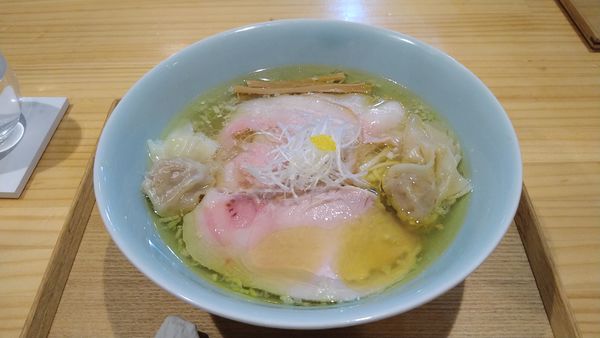 「わんたん入りしおらぁ麺¥1580-」@飯田商店 湯河原本店の写真