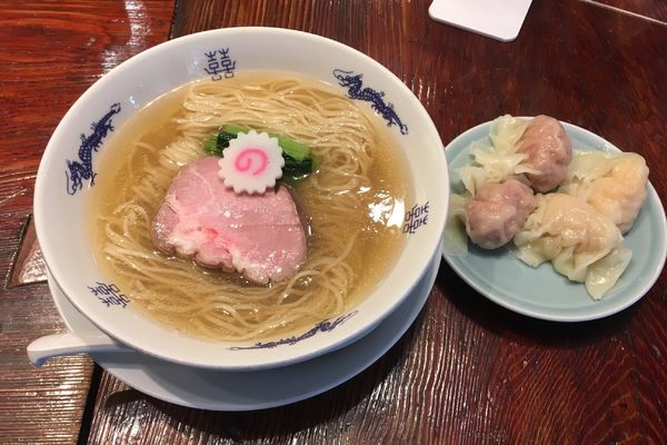 「中華そば　ワンタン肉2個海老2個」@中華蕎麦にし乃の写真