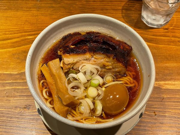 「原点　焼豚2枚煮卵TP」@人類みな麺類 東京本店の写真
