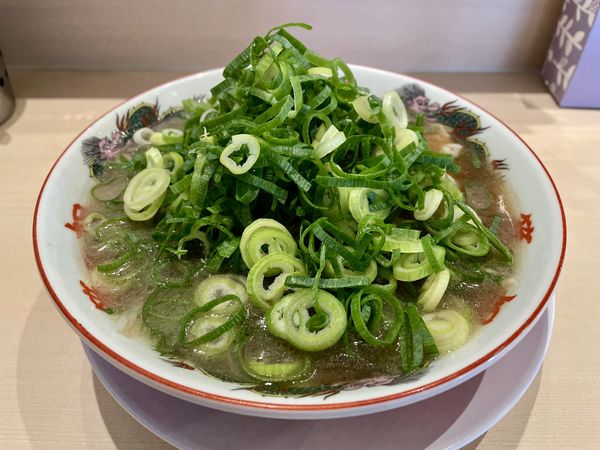 「アサヒスーパードライ生 → チャーシュー麺 ＋ 九条ねぎ増し」@本家 第一旭 神保町店の写真