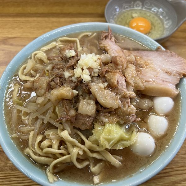 「ラーメン（麺少なめ・ニンニク少なめ）＋うずらのたまご」@ラーメン そらの写真
