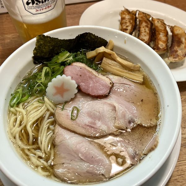 「あっさり煮干しラーメン＋生ビール（中）＋餃子」@麺匠うえ田の写真