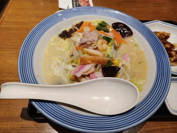 「鶏白湯の濃厚ちゃんぽん 限定」@長崎ちゃんぽん リンガーハット 川越U_PLACE店の写真