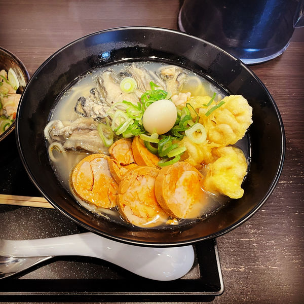 「限定　痛風ラーメン2021」@心温食堂（神）の写真