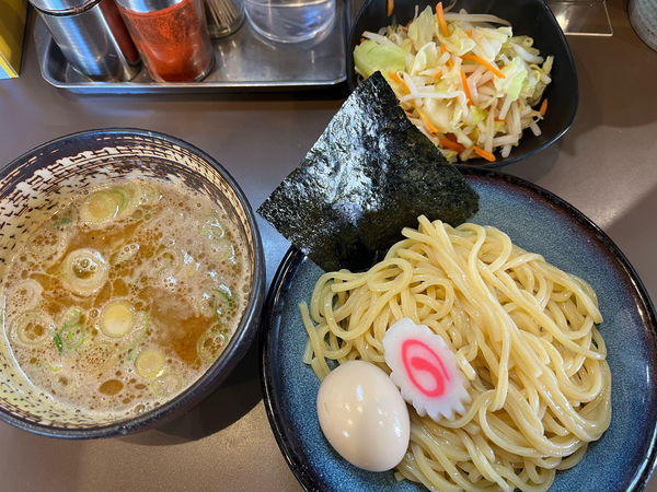 「つけ麺＋味玉＋野菜」@麺彩房 中野本店の写真