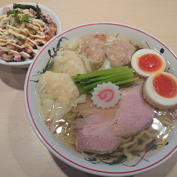 「全部入りワンタン麺(白だし)1240円、マヨチャー飯250円」@キング製麺の写真